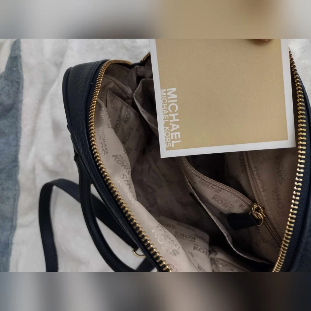 Michael Kors BRAND NEW Black Calfskin Sutton  Purse Medium
